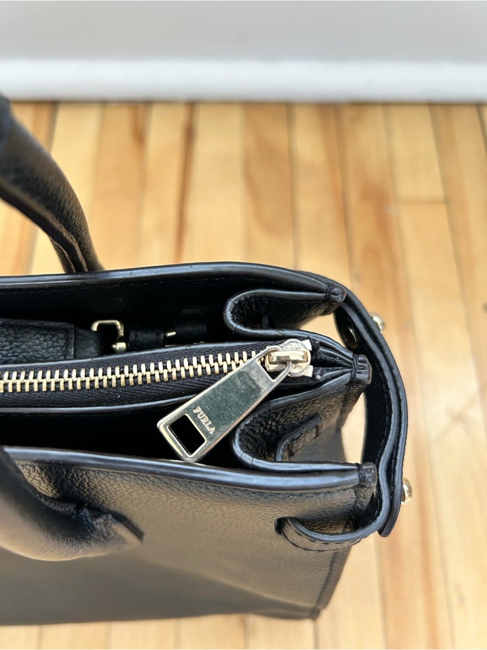 Furla Black Italian Leather Bag - Picture 4 of 9